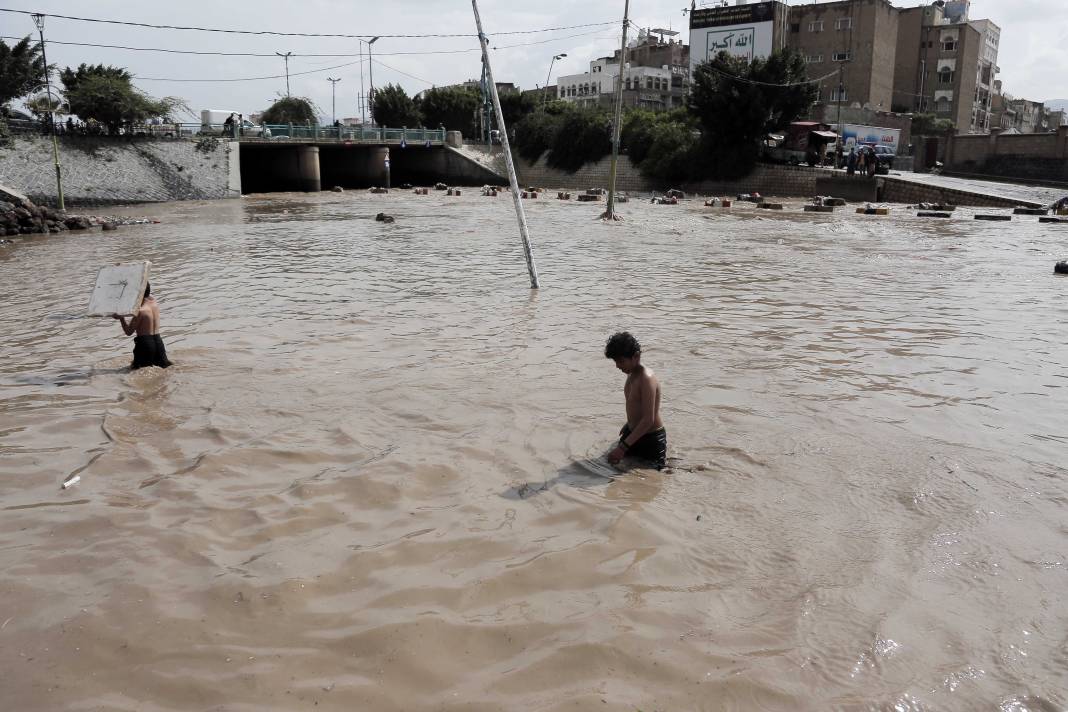 Yemen'de sel felaketi: 6 kişi öldü, 430 ev yıkıldı 14